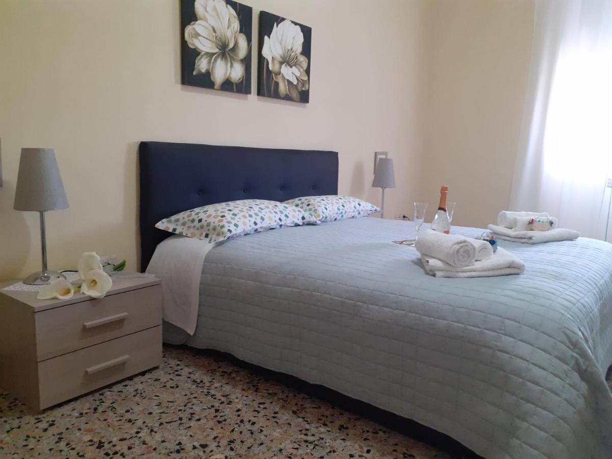 Apartamento Damax&Sax Lecce Exterior foto