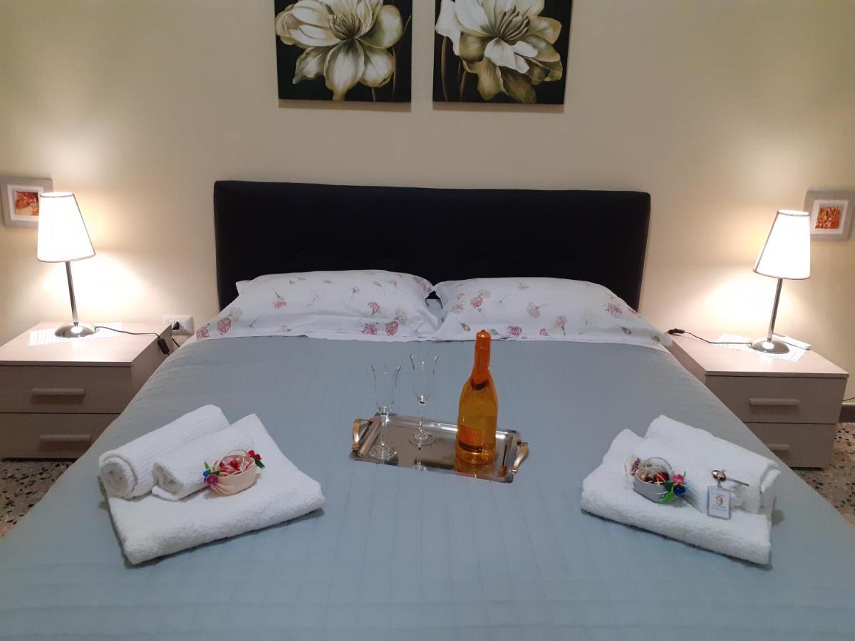 Apartamento Damax&Sax Lecce Exterior foto